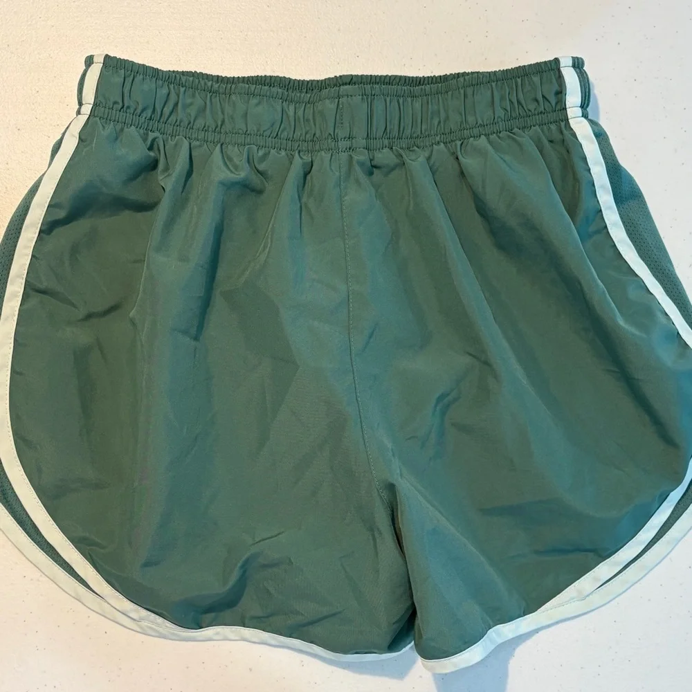 Nike Dri-FIT Tempo Women's Brief-Lined
Running Shorts - flaw - Picture 3 of 8